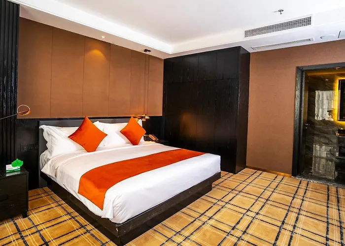 Deluxe King Room