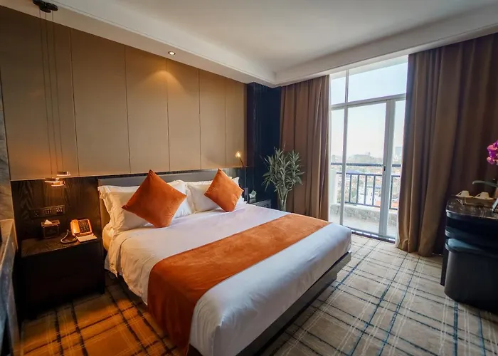 Deluxe King Room
